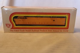 Ho Scale Ihc F-M Diesel Locomotive, Union Pacific, Yellow #1041 Dummy Engine - £39.33 GBP