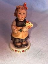 Hummel 2174/A Pretty Posey TMK 8 Mint Special Edition - $19.99