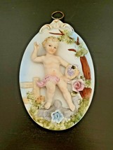 Vintage 6.5&quot; Mounted Wall Porcelain Cherub Angel Figurine - £11.83 GBP