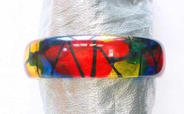 Fabulous &quot;Stained Glass&quot; Painted Translucent Acrylic Bangle Bracelet 1960s vint. - £11.76 GBP