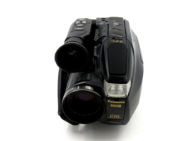 Panasonic PV-L559 VHS-C Analog Camcorder PARTS/REPAIR NO BATTERY - £21.71 GBP