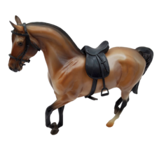 Breyer Classics Model #61114 English Horse Bay with Saddle Horse Figure - $16.73 CAD