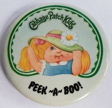 1983 Cabbage Patch Kids Peek A Boo Button Pinback Original Vintage Doll Wear - £10.38 GBP