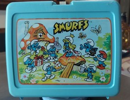 SMURFS Vintage Retro 1980s Blue plastic lunchbox No Thermos Novelty Decor - £15.90 GBP