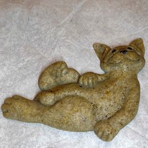 Gorgeous little Stone vintage cat magnet! - $25.74