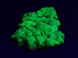 7.5 Gram  Meta -autunite Crystal, Fluorescent Uranium Ore - £74.63 GBP