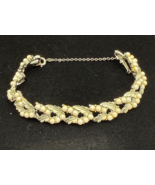 Vintage Coro Silver Tone Leaf &amp; Faux Pearl Bracelet 1950s 7&quot; Safety Chain - $754.19 MXN