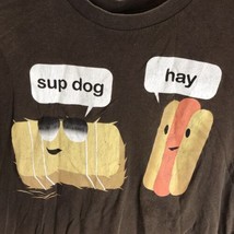 Vtg Y2K Urban Pipeline Hot Dog Hay Graphic Shirt Humor Grunge Distressed L - £13.44 GBP