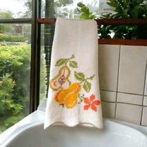 Cross Stitch PEAR Tea Towel Handmade Vtg Fruit Farmhouse Kitchen Cottage Cotton - £10.81 GBP
