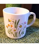 Vintage White Ceramic Floral Mug McCrory Stores Made In Japan Spring Sum... - $8.73