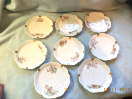 Set of 8 Victorian  Unmarked  13.5cm  Hand Painted Gilded  Plates - £9.75 GBP