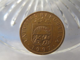 (FC-632) 1997 Latvia: 1 Santimi - £0.78 GBP