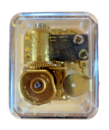 VTG. Sankyo Wind-Up MUSIC BOX &amp; key, plays &quot;Only Just Begun&quot; [e-04] - $183.98 MXN