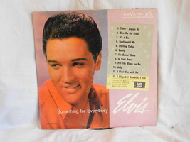 Elvis 33 LP Album Something for Everybody #LPM-2370 - £22.97 GBP