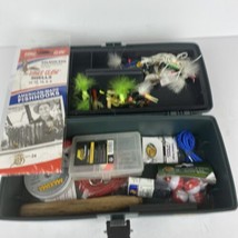 Plano 1 Tray #1001 Plastic Fishing Tackle Systems Box W/tackle Pieces - $18.66