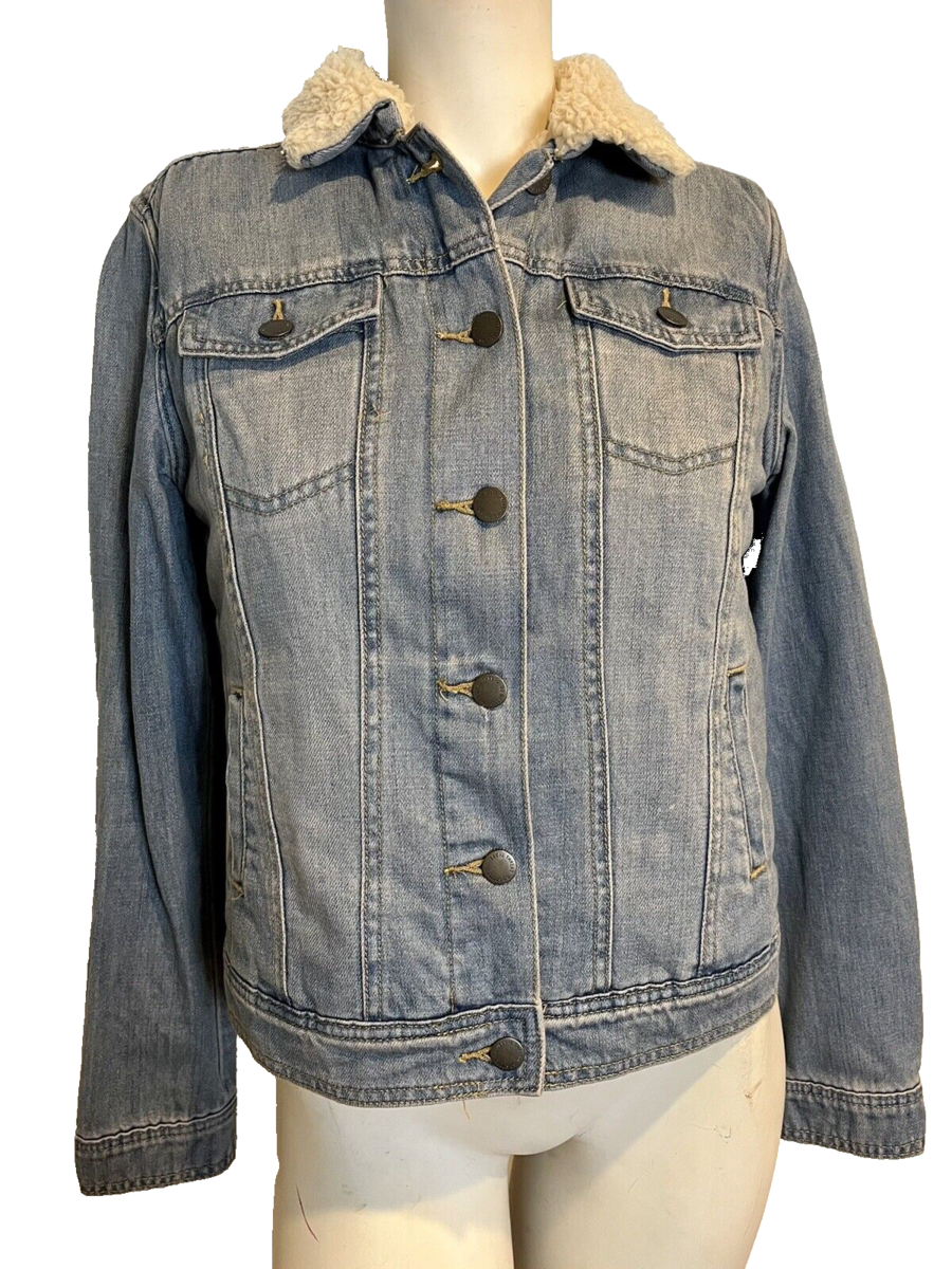 Universal Thread Fleece Lined Light Wash  Denim Jacket Size S - $18.99