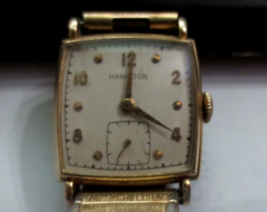 Vintage Hamilton 14K Gold Filled Case Manual Wind 17 Jewels 747 Wrist Watch Runs - $130.73