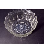 Vintage Salad Bowl Clear Cut Glass Starburst Scalloped Edge Round Fruit ... - €6,00 EUR