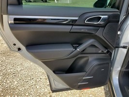 2016 Porsche Cayenne OEM Left Rear Door Trim Panel Black Nice  - £169.59 GBP