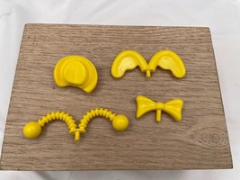 1997 Milton Bradley Cootie Game Replacement Pieces Lot of 4 Hats Antennae Bow - £5.42 GBP