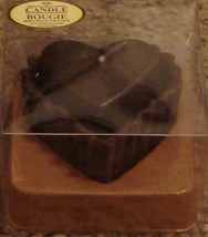 BRAND NEW IN BOX Cute Little Dark Chocolate Bon Bon Candle, ABSOLUTELY A... - $128.98 MXN