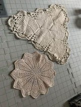 Vintage Doilies Set of 2 #4c - $10.14