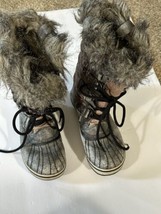 Sorel Women’s Tofino Distressed Waterproof Fur Winter Boots Size 6 1/2 Clean - $39.59