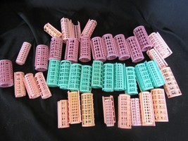 Vintage Pink Green Blue Snap on Rollers Plastic w Cover Hair Curlers About 40 - £22.76 GBP