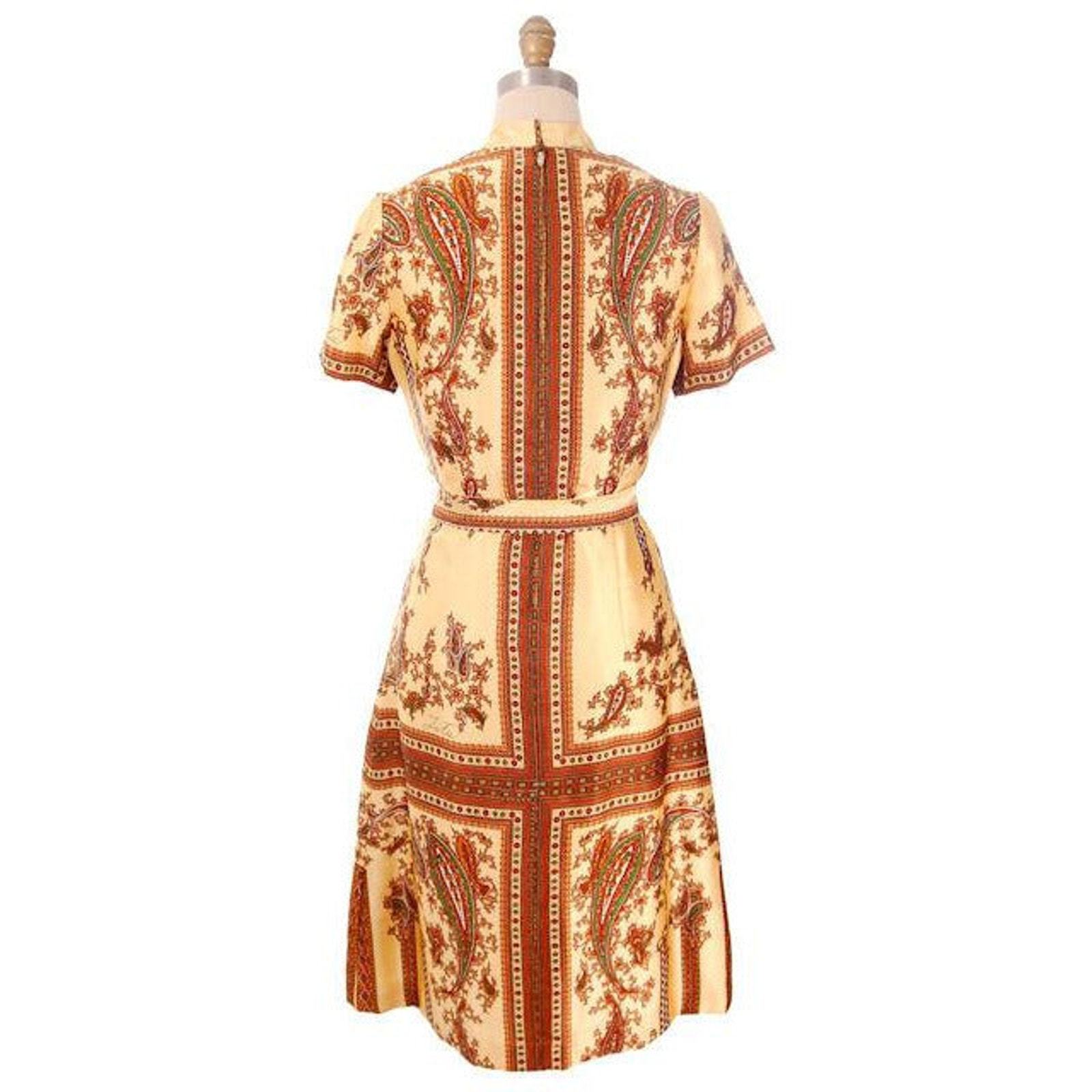 VTG 1970s “Lita” Signed Silk Shirtwaist Dress Sport & Travel Label M Item image 4