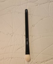 Chantecaille Shade and Sweep Brush - £20.91 GBP