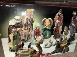 Vintage 2003 Stunning Kirkland 11 Piece Porcelain Christmas Nativity Set Vintage - $121.54