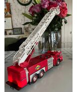 Sunoco Aerial Tower Fire Truck 1995 Collectors Edition (Marcus Hook No.9... - $18.99