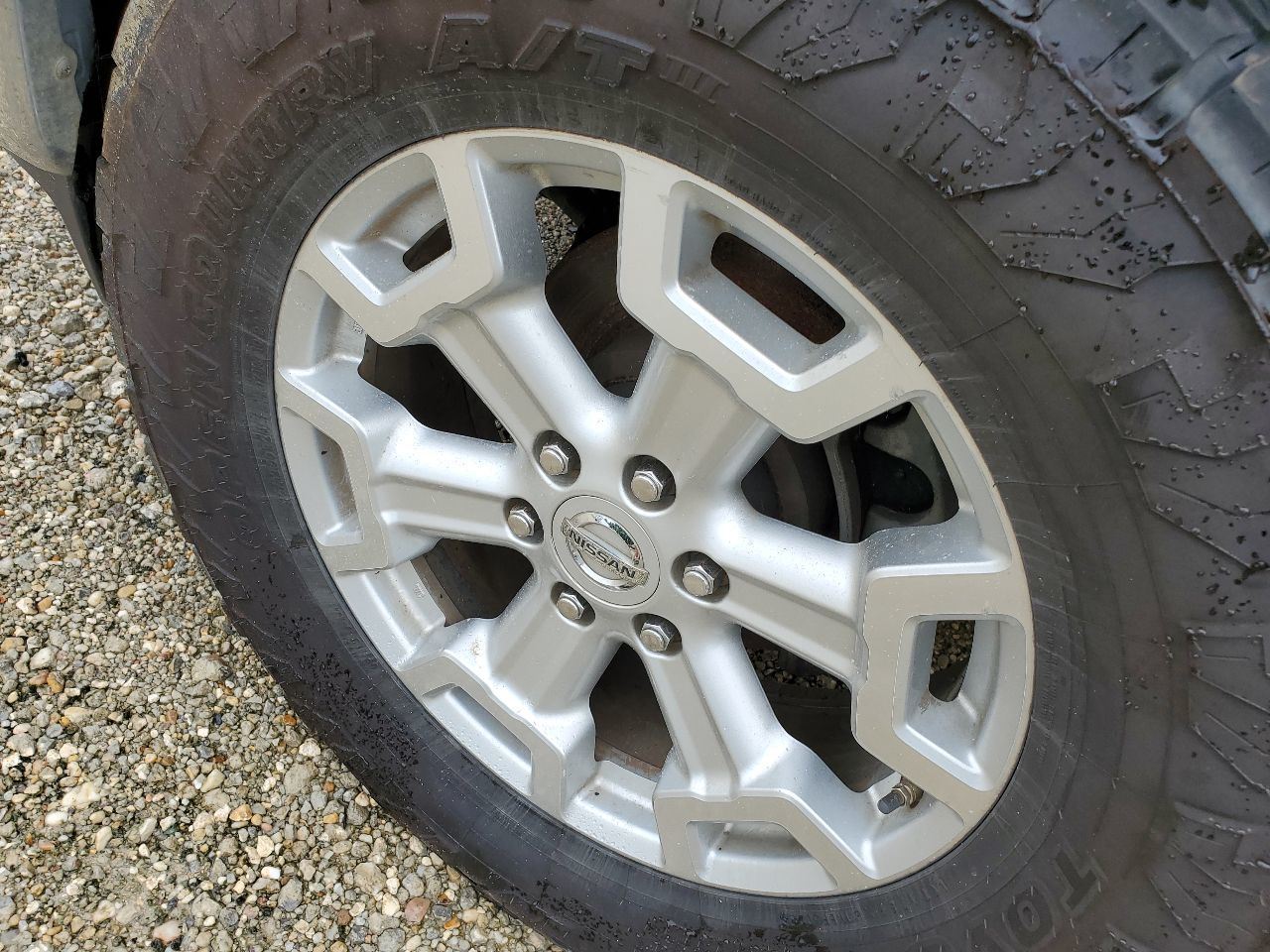 2017 Nissan Titan XD OEM Set Of 4 Wheel 20x7.5 With Toyo Tires 6 Spoke  - $680.63