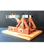 Vtg Miniature 1:25 Scale Model Toy Catapult Wood Hobby Shop Find - $55.48 CAD