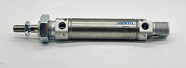 Festo DSNU-25-50-PPV-A Pneumatic Cylinder, 25mm Bore 50mm Stroke  - $1,022.05 MXN