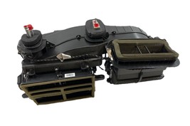 2021 Chrysler Pacifica HVAC AC Heater Avaporator Blower Core Box Assembl... - $4,796.99 MXN