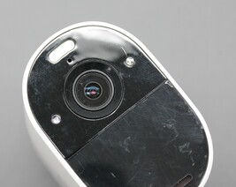 Arlo Essential XL VMC2032 White Wireless Spotlight Security Camera image 4