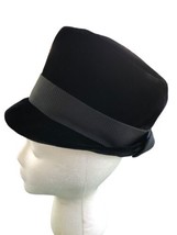 Vintage Woman&#39;s 1950s Black Velvet Hat with Ribbon - 1920s Cloche Style - £23.32 GBP
