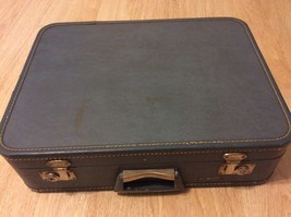 Vintage 1960s Luggage Monarch Blue Hard Shell Suitcase Midsize 21”X 16” X 6” - £29.34 GBP