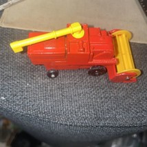 Vintage 1977 Lesney Matchbox No. 51 Combine Harvester Made In England - £2.36 GBP