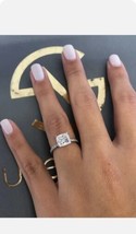 0.75ct Kissen-Schnitt Künstlicher Diamant Akcent Band Engage Ring Weiß Vergoldet - £62.24 GBP