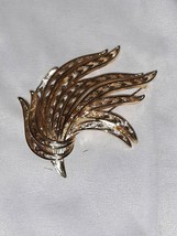 MONET GOLD TONE LEAVES/WHEAT BUNDLE DESIGN BROOCH PIN OPEN WORK VINTAGE ... - $15.00