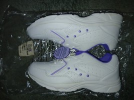 Paw Print Sneakers Purple 9.5 New - £27.65 GBP
