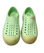Native Waterproof Green Children&#39;s Shoes 9 - $219.73 MXN