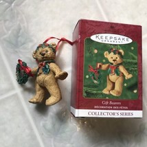 VTG Hallmark Keepsake Christmas Ornament Gift Bearers 2001 Articulating ... - $26.88