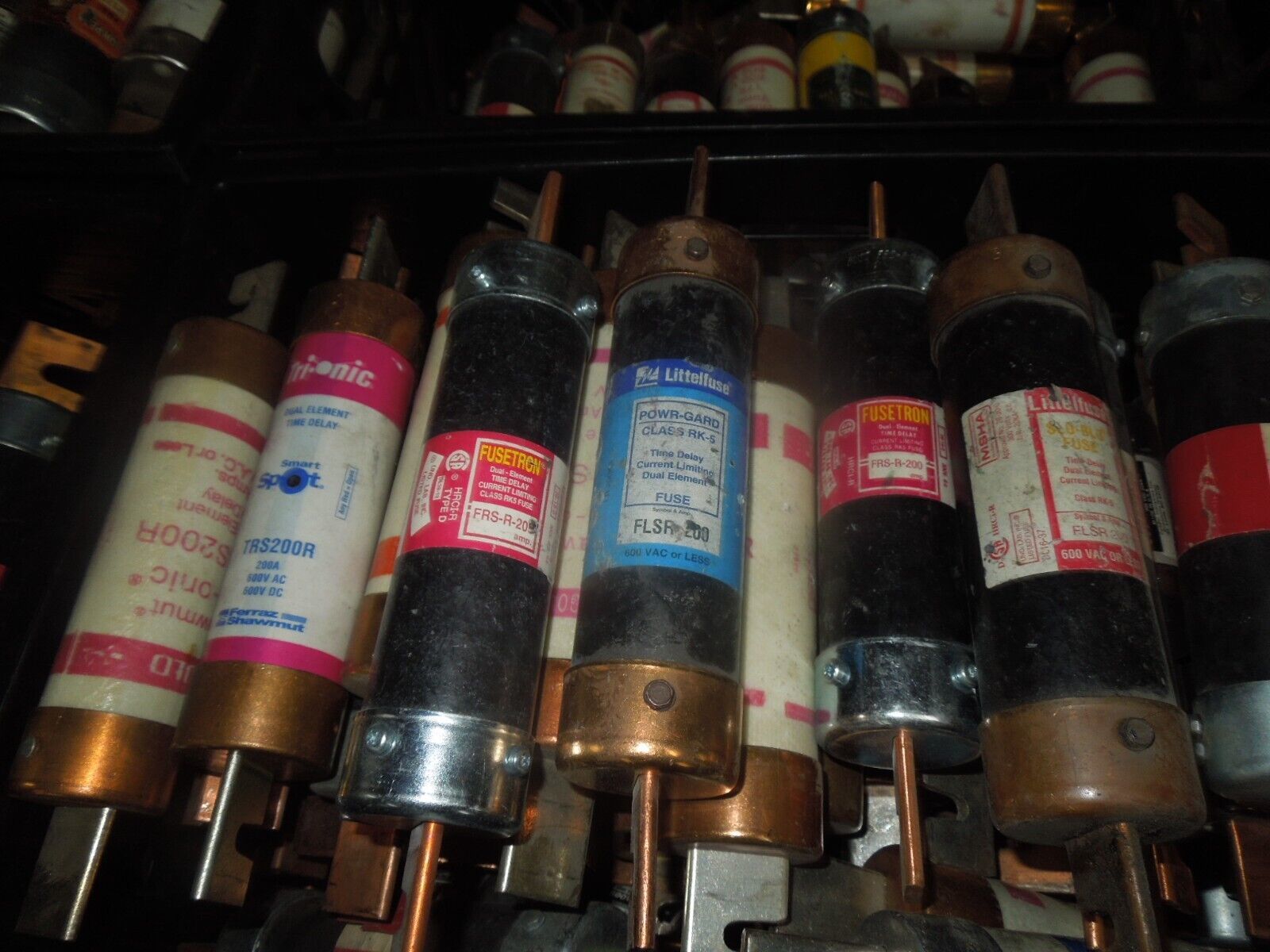 200A 600V Class R Fuses Dual Element Time Delay Various Brands Used ...