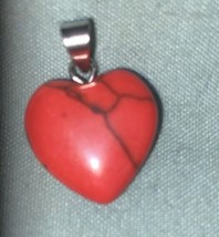 Necklace Pendant Red &amp; Black Stone Crystal Heart .5” - £2.89 GBP