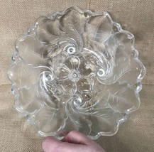 Whimsical Flower And Leaves Crystal Glass Console Bowl Scalloped Edge - $19.80