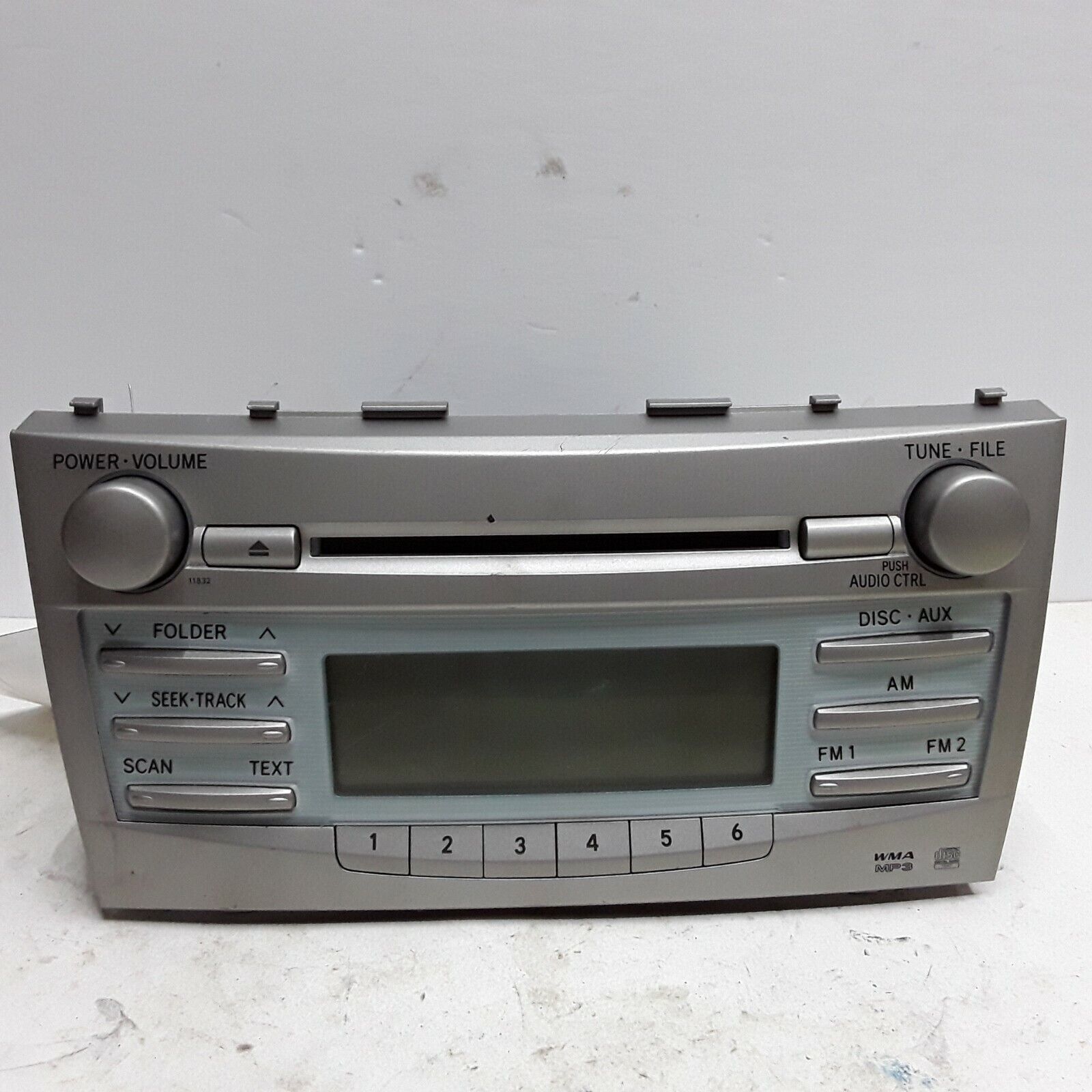 07 08 09 Toyota Camry AM FM CD radio receiver OEM 86120-06181 11832 - $39.59