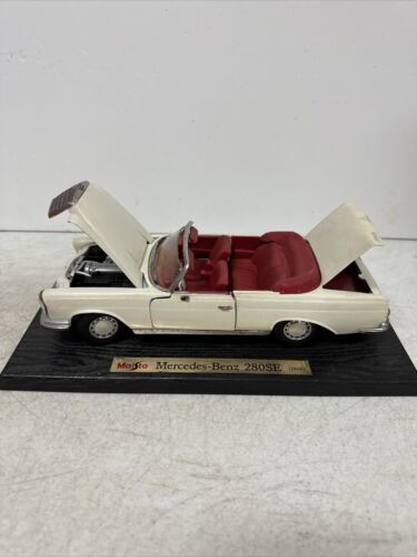 1966 Mercedes Benz 280SE 1:16 Maisto Diecast Model Car White - $23.76